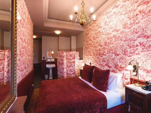 Bayard Bellecour : photo 8 de la chambre chambre lit queen-size deluxe - boudoir 