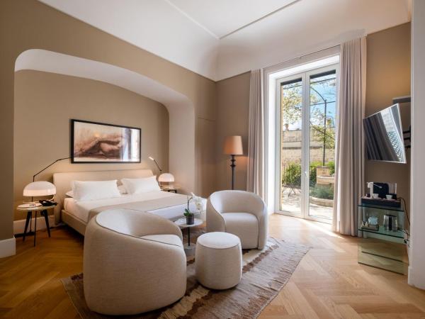 La Fiermontina Palazzo Bozzi Corso Hotel : photo 4 de la chambre suite junior avec terrasse