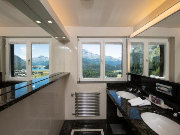 Suvretta House : photo 3 de la chambre chambre double ou lits jumeaux deluxe - vue sur lac