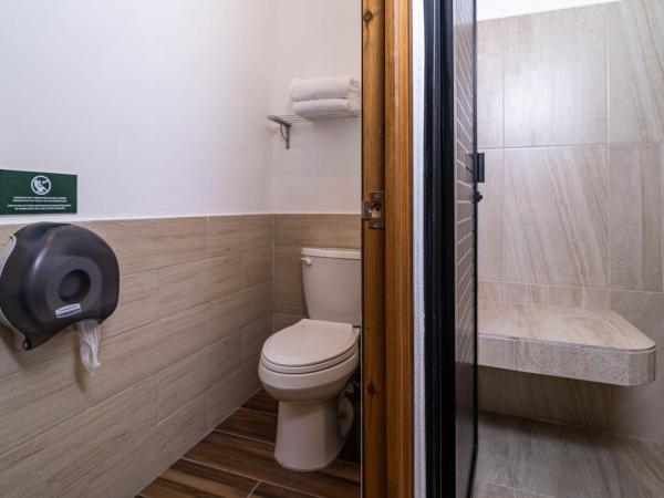 Nomads Party Hostel : photo 10 de la chambre chambre double