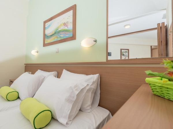 Majestic Hotel - Adults Only : photo 5 de la chambre appartement 1 chambre - vue sur ville