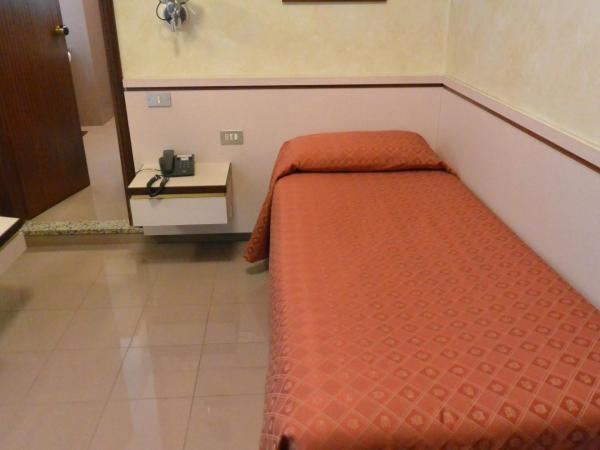 Le Petit Hotel : photo 2 de la chambre chambre simple standard