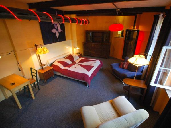 Sandino Hostel - Solo Traveler Sanctuary : photo 1 de la chambre grande chambre double 