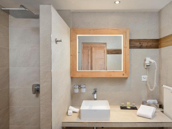 Hotel Etrier : photo 1 de la chambre chambre double supérieure - vue sur montagne