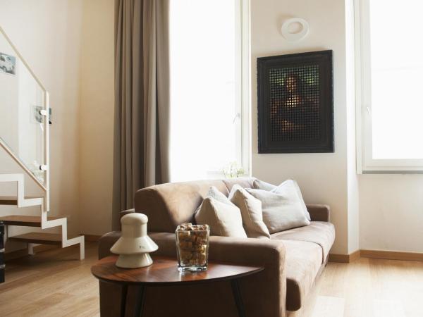 Florence Art Apartments : photo 5 de la chambre appartement en duplex