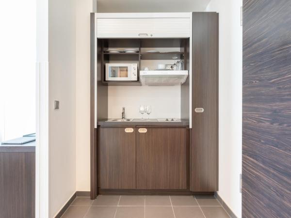 Select Hotel Berlin The Wall - Apartments : photo 5 de la chambre appartement supérieur