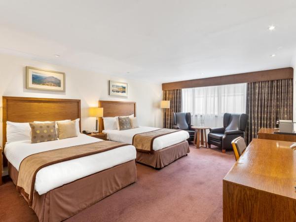 The Aberdeen Altens Hotel : photo 2 de la chambre chambre exécutive avec 2 lits doubles