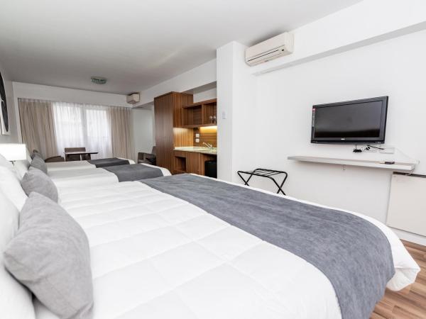 Hotel Bys Palermo : photo 6 de la chambre chambre quadruple standard