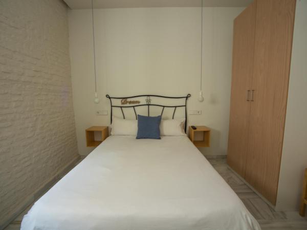 The Nomad Hostel&Pension : photo 4 de la chambre chambre double avec salle de bains privative extérieure