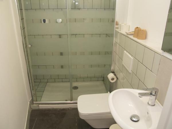 The Nomad Hostel&Pension : photo 1 de la chambre chambre double avec vue interne