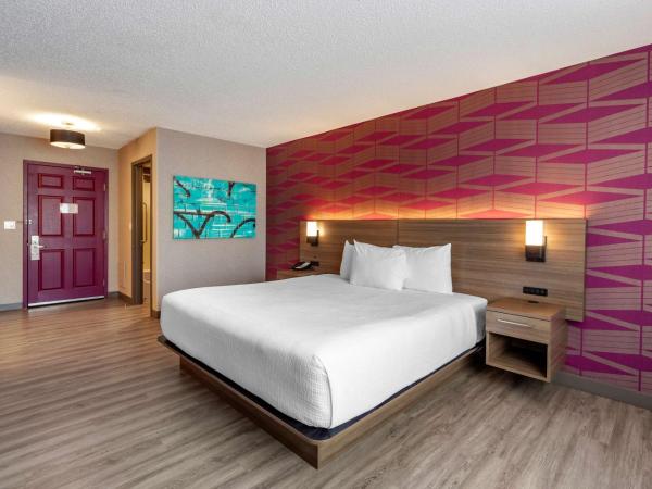 Best Western Plus West Edmonton : photo 4 de la chambre chambre lit king-size