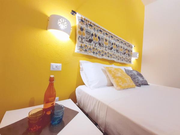 Camera Olbia Centro, vacanze Olbia e dintorni : photo 10 de la chambre chambre lit king-size avec balcon