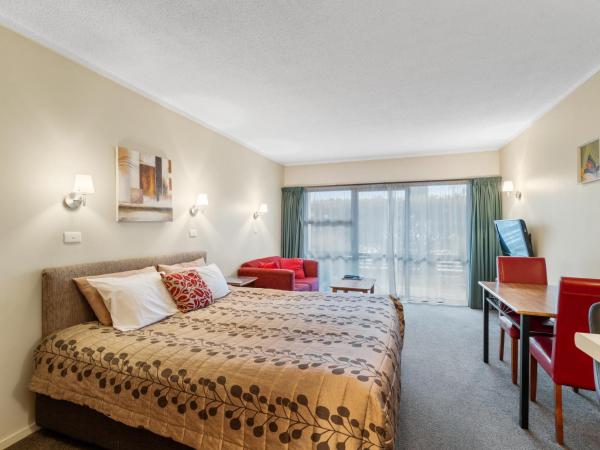 Aspiring Lodge Motel : photo 6 de la chambre studio lit king-size