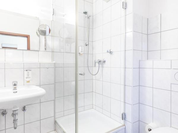 acora Düsseldorf Living the City : photo 5 de la chambre chambre double supérieure