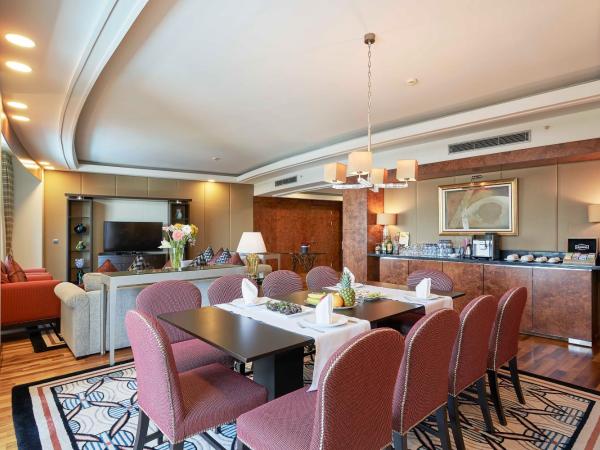 Calista Luxury Resort : photo 8 de la chambre suite présidentielle avec transfert aéroport aller-retour