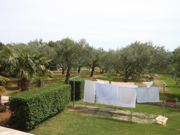 Apartments and rooms by the sea Vodice - 6182 : photo 6 de la chambre chambre double avec balcon - vue sur mer