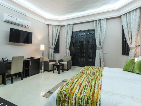 the bird : photo 8 de la chambre chambre double - vue sur piscine