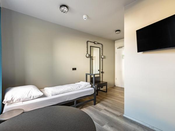 a&o Frankfurt Ostend : photo 3 de la chambre chambre simple