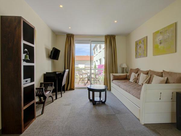 Le Cottage - Hotel & Spa : photo 5 de la chambre suite double avec terrasse - accès spa inclus