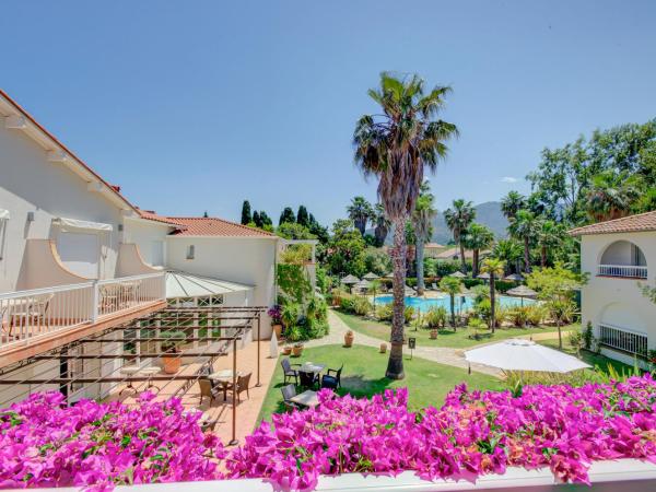 Le Cottage - Hotel & Spa : photo 9 de la chambre chambre double premium avec terrasse - accès spa inclus