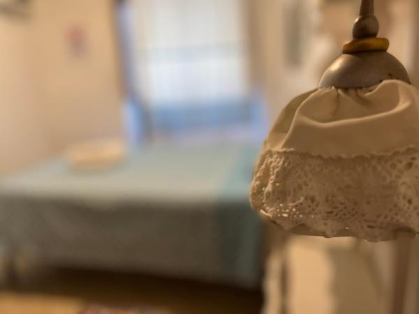 L'Antica Torre Caralis Holiday : photo 1 de la chambre chambre simple avec salle de bains extérieure privative