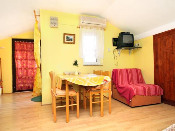 Apartments and rooms with a swimming pool Novalja, Pag - 9334 : photo 10 de la chambre appartement 1 chambre avec terrasse - vue sur mer