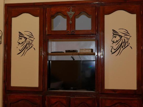 Riad Parfums de OUARZAZATE : photo 1 de la chambre chambre deluxe