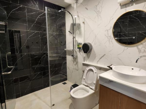 Cliff Lanta Suite-Koh Lanta Krabi : photo 2 de la chambre chambre double deluxe avec balcon - vue sur mer