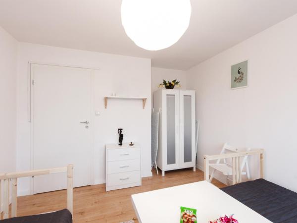 ROOM, Kochanowskiego 32 : photo 8 de la chambre chambre double avec balcon