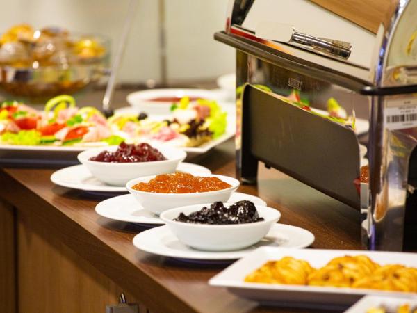 Hotel DAP : photo 8 de la chambre chambre double avec balcon