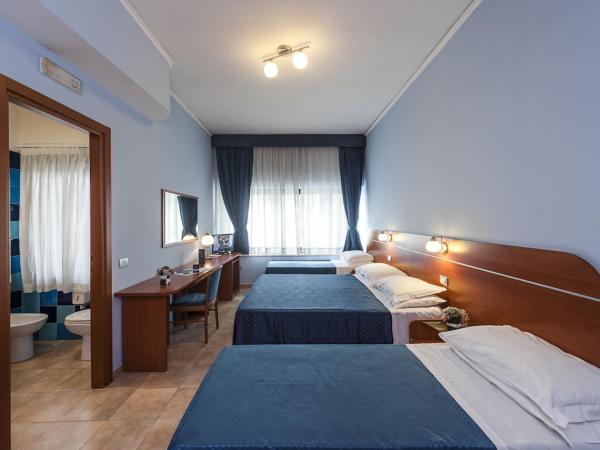 Millennium Gold Hotel : photo 4 de la chambre chambre quadruple