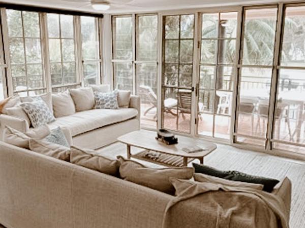 Sea Breeze on Main Beach : photo 7 de la chambre appartement avec balcon