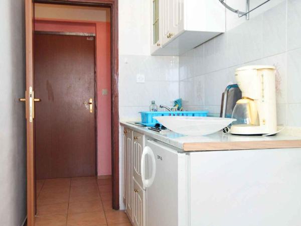 Apartments and rooms with a swimming pool Novalja, Pag - 9334 : photo 4 de la chambre appartement 1 chambre avec terrasse - vue sur mer