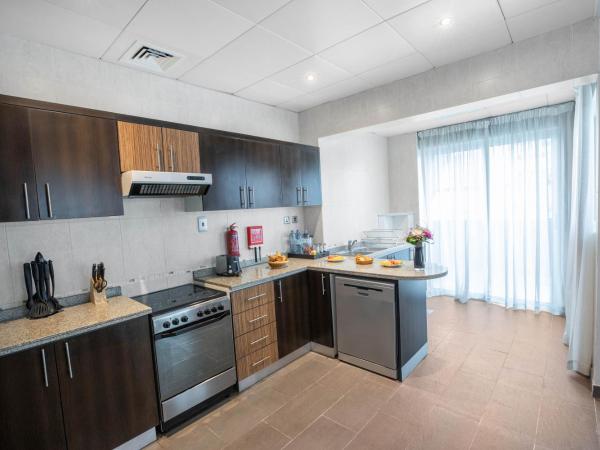 City Premiere Hotel Apartments - Dubai : photo 7 de la chambre appartement 4 chambres de luxe - vue panoramique sur mer