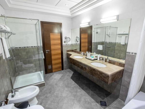 City Premiere Hotel Apartments - Dubai : photo 1 de la chambre appartement 4 chambres de luxe - vue panoramique sur mer