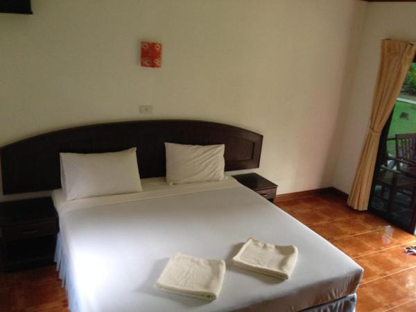 Noble House Beach Resort : photo 1 de la chambre bungalow - vue sur jardin