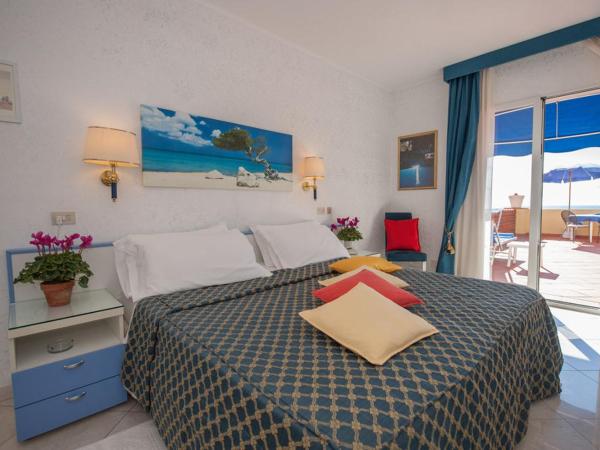 Hotel Weber Ambassador : photo 4 de la chambre suite junior