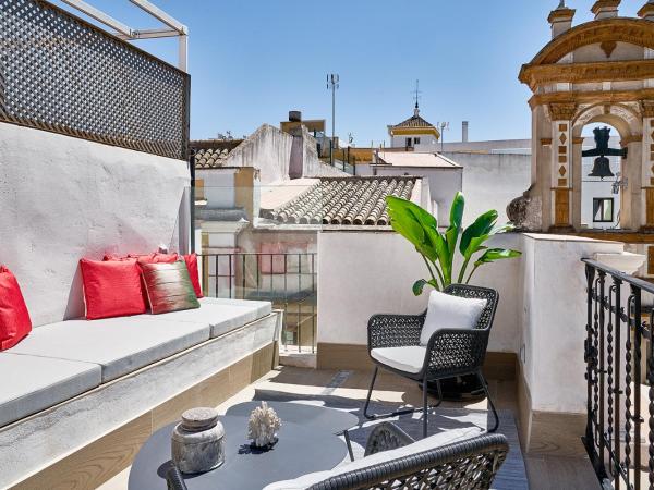 Vincci Molviedro Suites Apartments : photo 5 de la chambre suite avec terrasse 