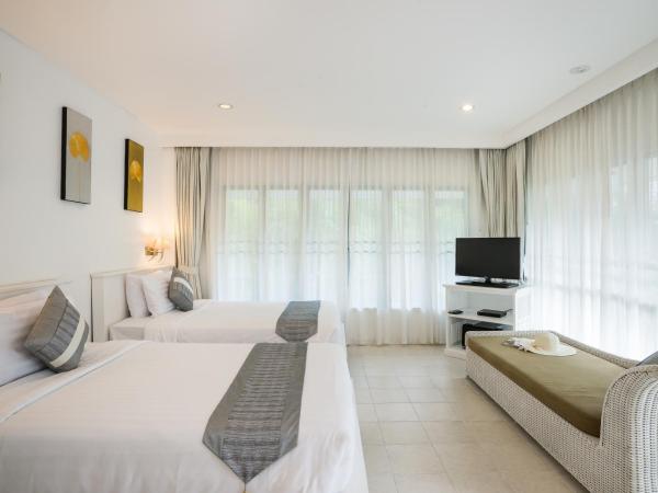 Laksasubha Hua Hin : photo 4 de la chambre hébergement lits jumeaux avec véranda - côté jardin