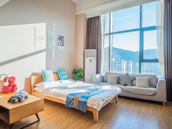 July Apartment : photo 7 de la chambre preferred loft family room