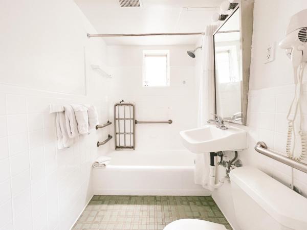 Tropi Rock : photo 4 de la chambre studio lit king-size - accessible aux personnes à mobilité réduite