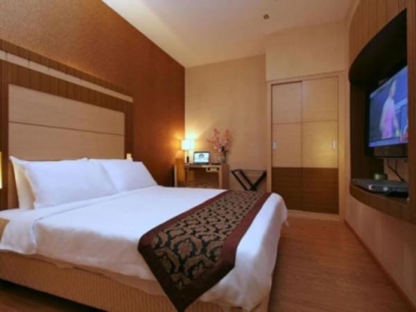 Courtyard Hotel 1Borneo : photo 2 de la chambre courtyard queen room with no window