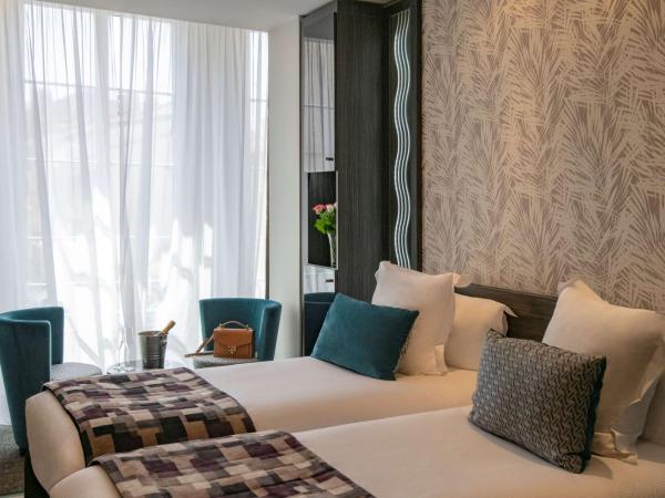 BW Premier Collection Mondial : photo 7 de la chambre suite junior lits jumeaux avec canapé-lit et balnéo