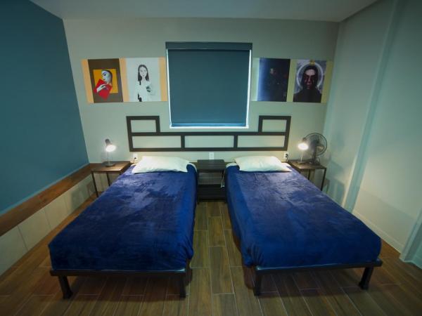 Hotel Sttiny Monterrey Tecnológico : photo 7 de la chambre chambre lits jumeaux