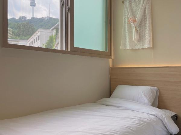 Well Plus Guest House : photo 1 de la chambre chambre lits jumeaux standard - vue sur montagne