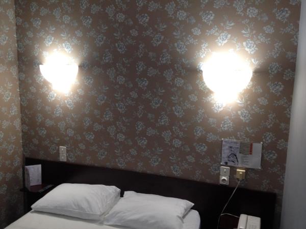 Hotel Du Nord : photo 4 de la chambre chambre double avec douche