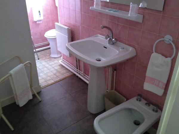 Hotel Du Nord : photo 5 de la chambre chambre triple avec douche