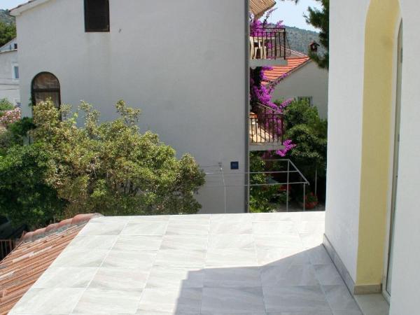 Apartments and rooms by the sea Rogoznica - 3097 : photo 6 de la chambre studio avec terrasse