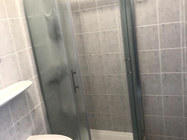 Rooms by the sea Duce, Omis - 3063 : photo 4 de la chambre chambre double avec balcon