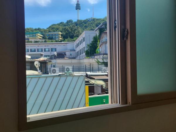 Well Plus Guest House : photo 5 de la chambre chambre lits jumeaux standard - vue sur montagne